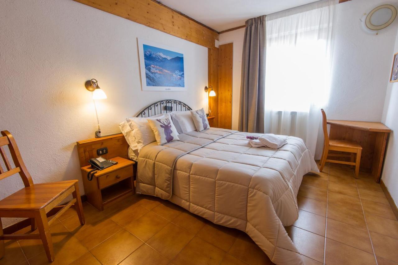 Hotel Iris Pescasseroli Extérieur photo