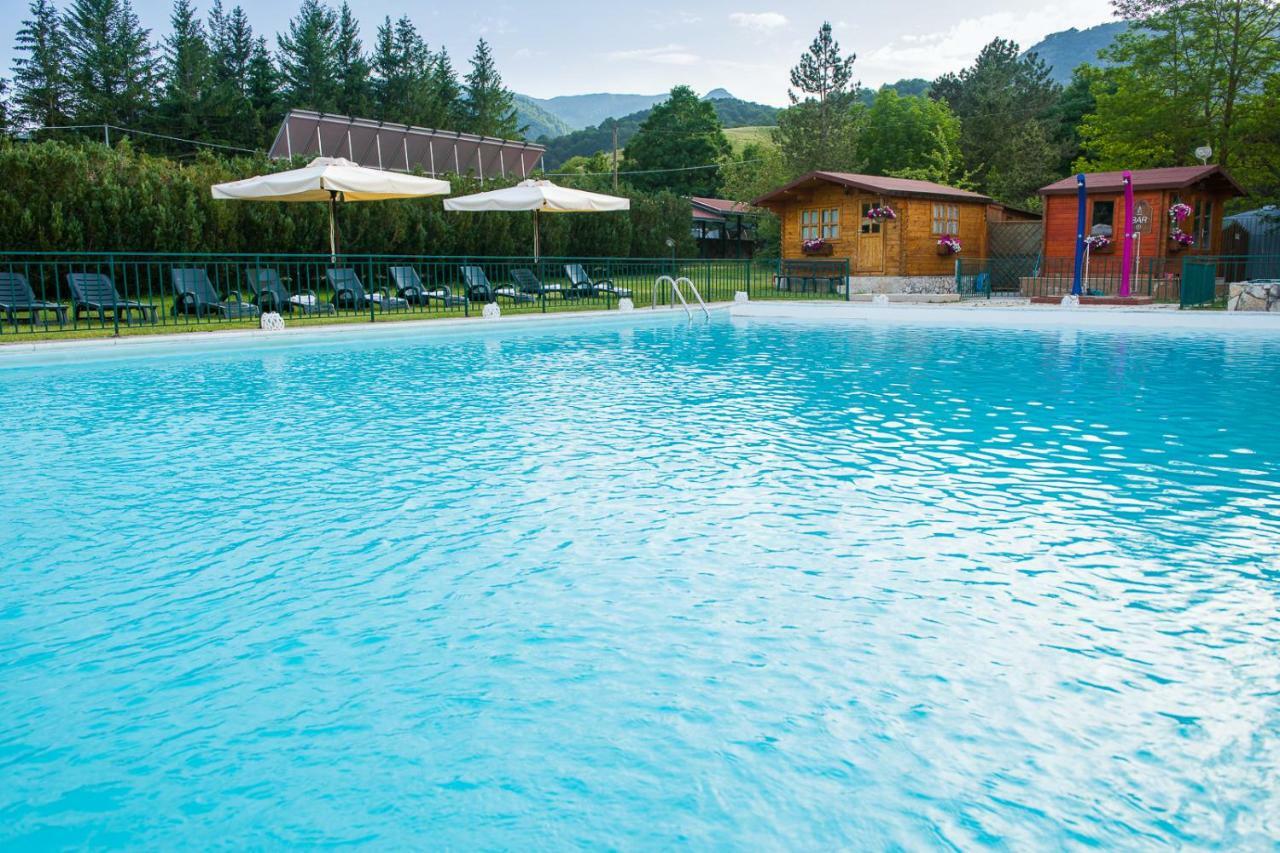 Hotel Iris Pescasseroli Extérieur photo